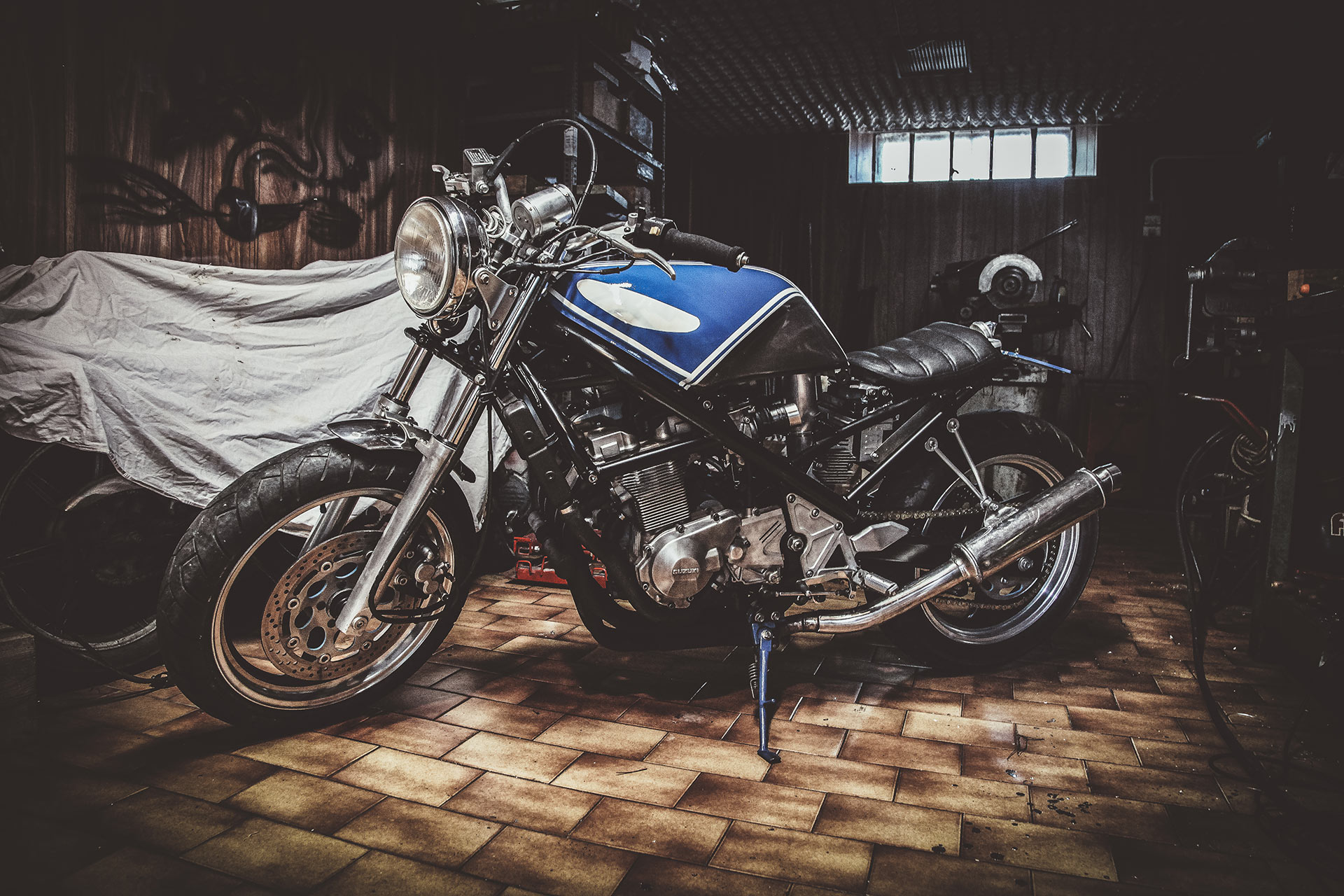 Moto gallery post